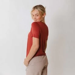 Boyfriend Tee, Brick -Clothing Promotional Store 369A0512final f9344081 cd73 489d 9492 b2cf99cfed39