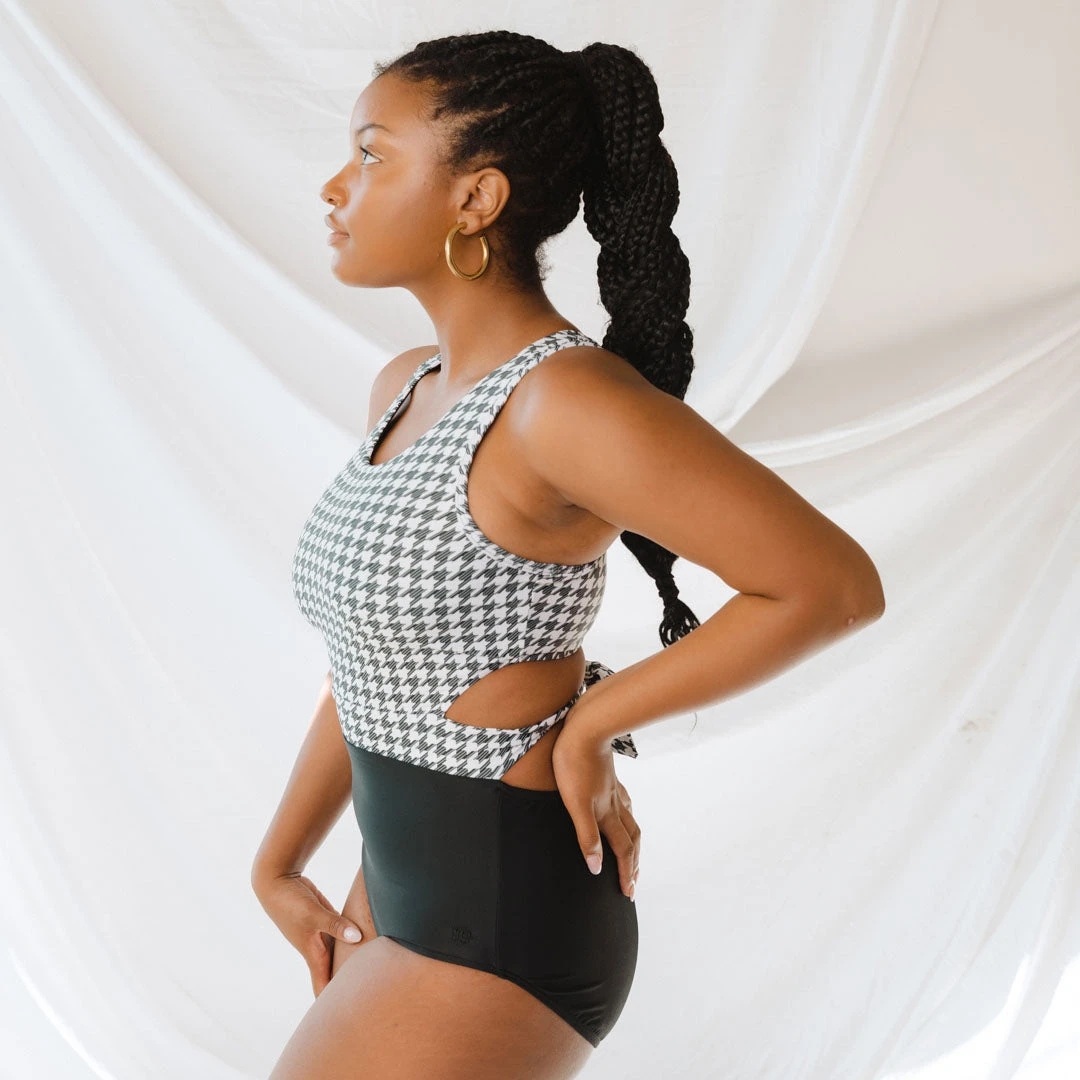 Island Breeze One-Piece Swimsuit 6 Island Breeze One-Piece Swimsuit - Image 4