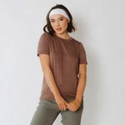 Boyfriend Tee, Cocoa -Clothing Promotional Store 369A1437final 1