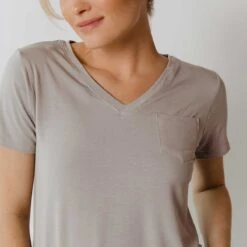 Basic V Neck Tee, Sand 13 Basic V Neck Tee, Sand -Clothing Promotional Store 369A1510final