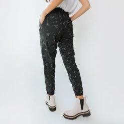 Destination Joggers, Spooky 2.0 20 Destination Joggers, Spooky 2.0 -Clothing Promotional Store 369A3116final