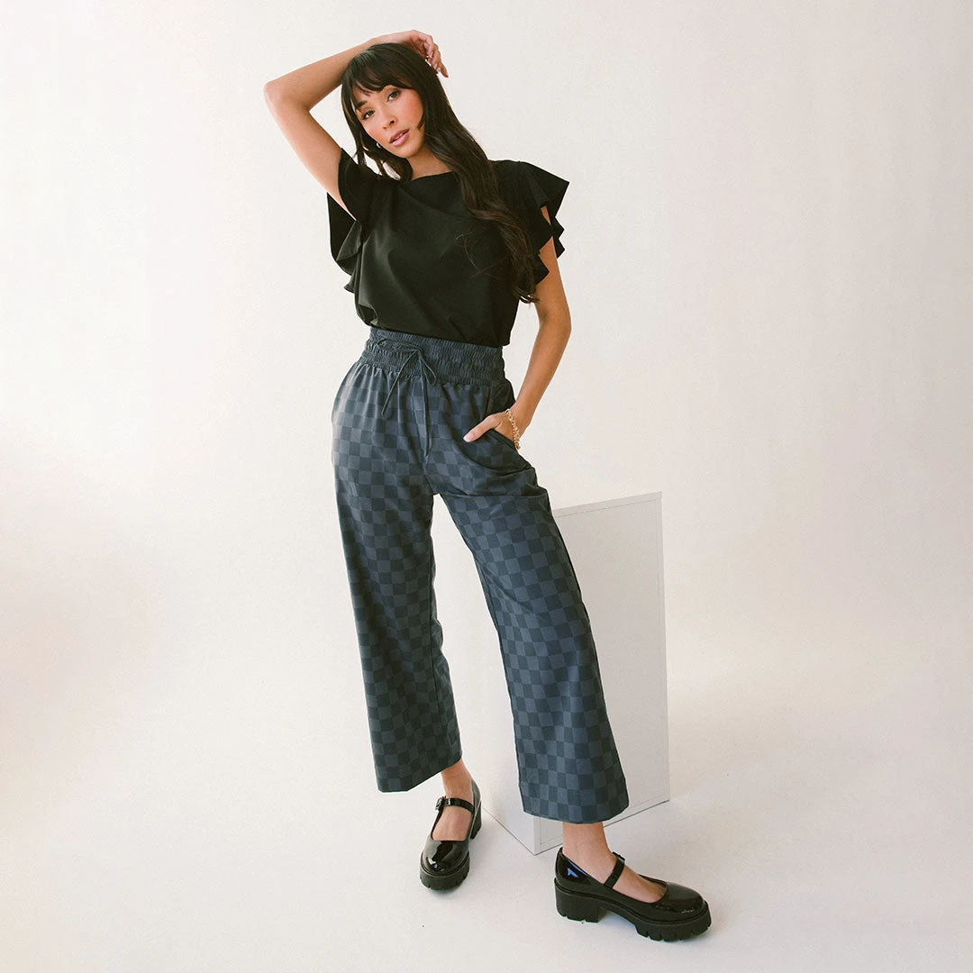 9 To 9 Boss Crop Tee, Black 5 9 To 9 Boss Crop Tee, Black - Image 3