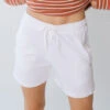 Boyfriend Shorts, White -Clothing Promotional Store 369A7340final 3f8d724a b869 4e8d a0a6 28e3f41914f7