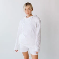 Boyfriend Shorts, White -Clothing Promotional Store 369A7481final 5fbf2a16 df64 4359 9247 cdc001550d25