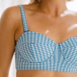 Hailey Crop, Bluebell -Clothing Promotional Store 369A7916final 5dc64ca7 3fd5 44f6 a39d 1a2b797afc75