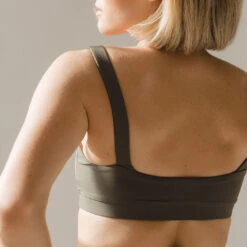 Momentum Bra, Olive -Clothing Promotional Store 369A8487final