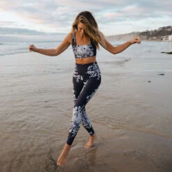 Antigua Slate Olivia Tank -Clothing Promotional Store 369A8584final 64561a5e 12b5 48b3 be4b f3ff5e46e472