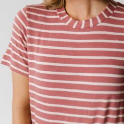 Boyfriend Tee, Mauve/Ivory 11 Boyfriend Tee, Mauve/Ivory -Clothing Promotional Store 369A9446final 1