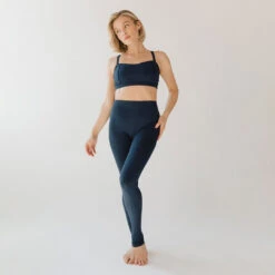 Uplift Bra, Navy -Clothing Promotional Store 369A9537final 121ea311 884e 44cf a0b7 7bb7d6f8a5f7