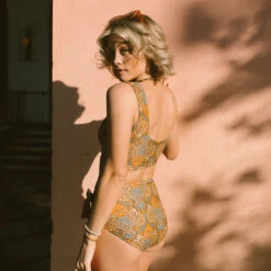 Simone Bottoms, Golden Hour -Clothing Promotional Store 369A9644final 28af3008 30d4 4703 b9d5 6a02dd184f91