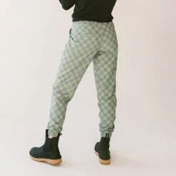 Destination Joggers, Olive Checkers -Clothing Promotional Store 369A9874final 233e9ce0 24f5 4c74 9f9f e3d3076b386c 1
