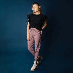 9 To 9 Boss Crop Tee, Black 14 9 To 9 Boss Crop Tee, Black -Clothing Promotional Store 369A9928final