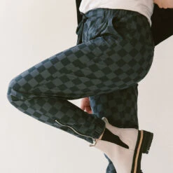 Slate Checkers Jetsetters -Clothing Promotional Store 369A9928final 5670ce91 f848 4ee9 8c9f 75f53d118bb2