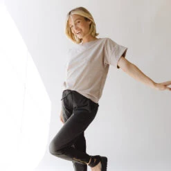 Boss Crop Tee, Cobblestone -Clothing Promotional Store I2A9521final