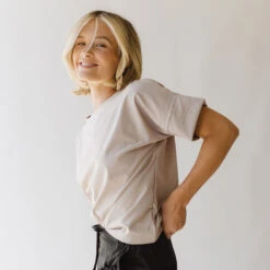 Boss Crop Tee, Cobblestone -Clothing Promotional Store I2A9529final