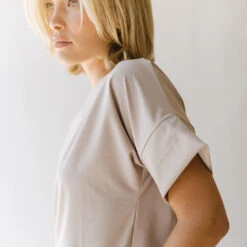 Boss Crop Tee, Cobblestone -Clothing Promotional Store I2A9554final