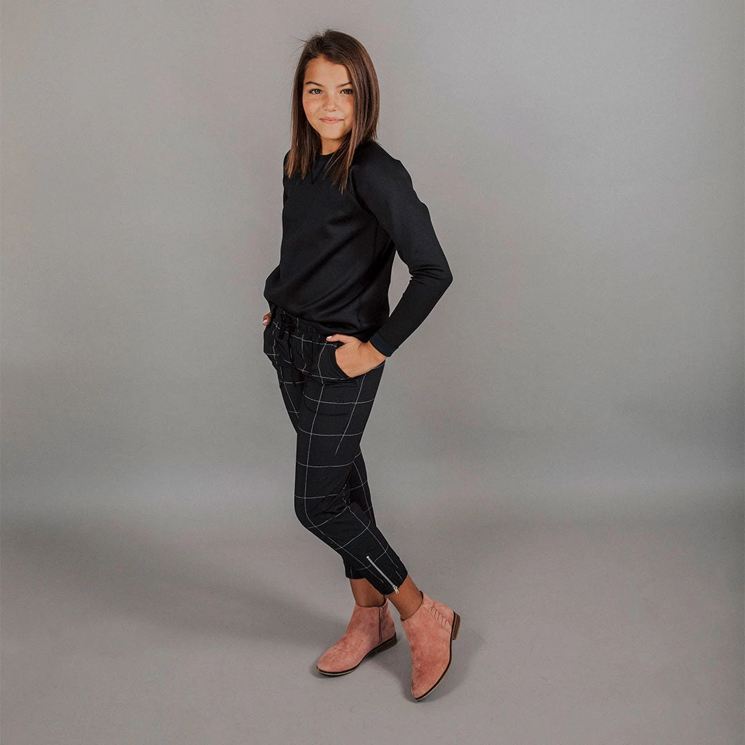 Mini Black Neo Crop Sweatshirt 8 Mini Black Neo Crop Sweatshirt - Image 6