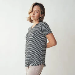 Basic V Neck Tee, Black White -Clothing Promotional Store leisureshoot b wvneck6